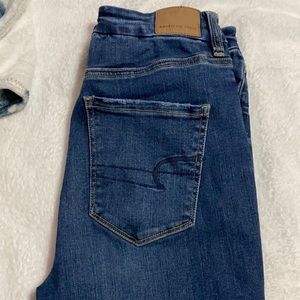American Eagle Skinny Jeans. Size 4